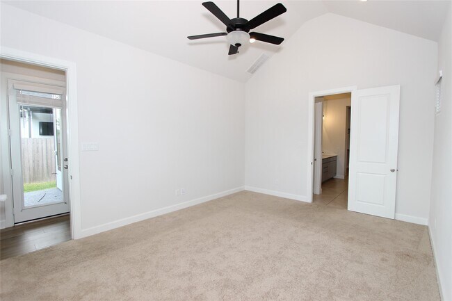 Photo - 1443 Park Path Dr