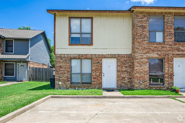 Building Photo - 805 Bluebonnet Dr Rental