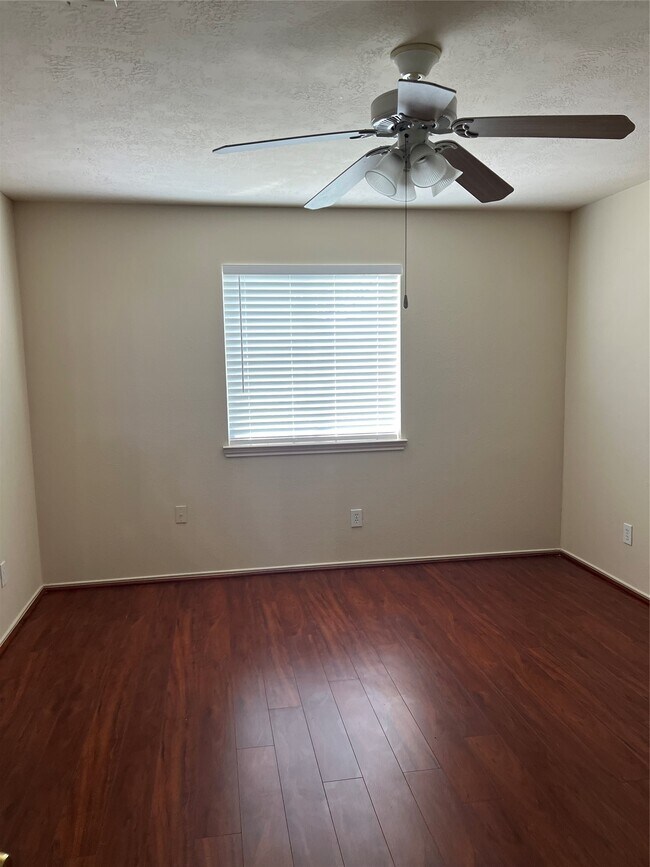 Photo - 13815 Fort Nelson Dr