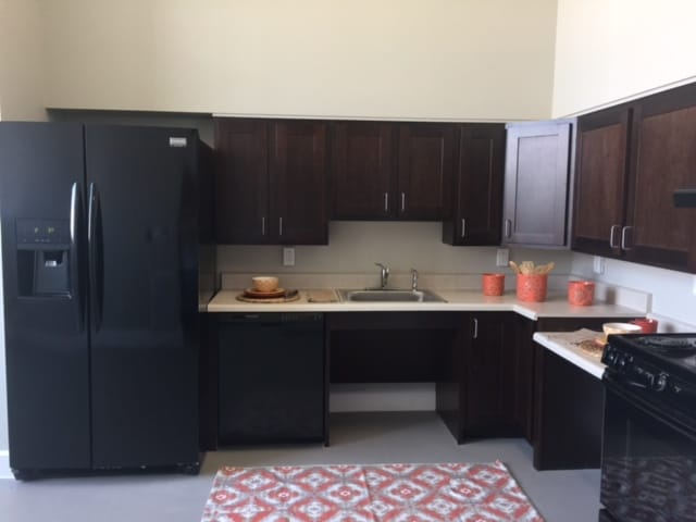 Photo - Lindsay Hill Senior Apartments