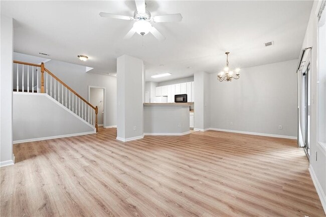Photo - 1006 Ivydale Cir