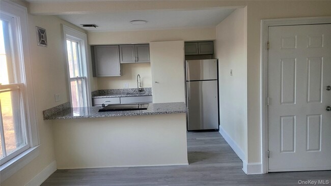 Building Photo - 216 Church St