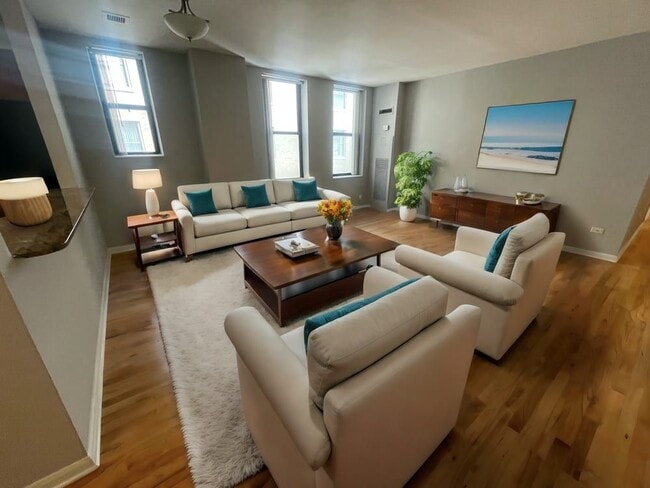 Photo - 4607 N Sheridan Rd Unit 713