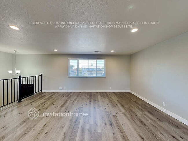 Photo - 10437 Reymouth Ave