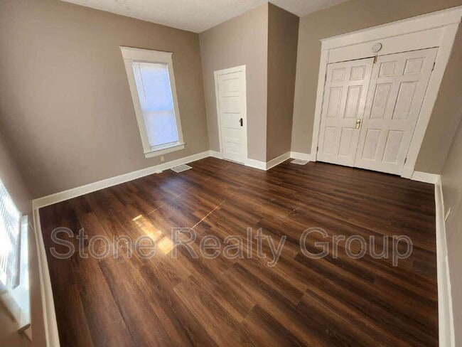 Photo - 1418 5th Ave