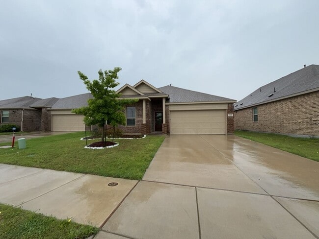 Building Photo - 4 BR/2BA | Newly Renovated Single Story | 1-Car Covered Parking | Fenced Backyard!