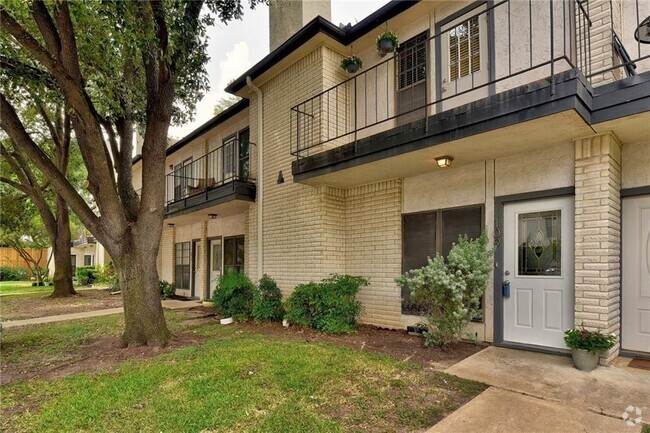 Building Photo - 1307 Kinney Ave Rental