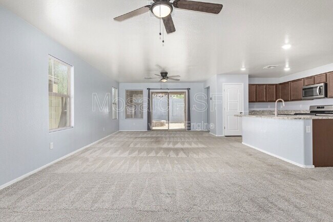 Photo - 1517 E Saint Catherine Ave