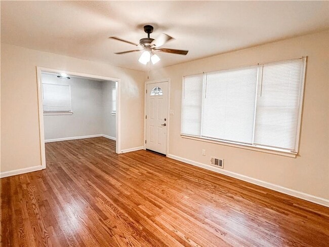 Photo - 4/2 Home in Great Mableton Location