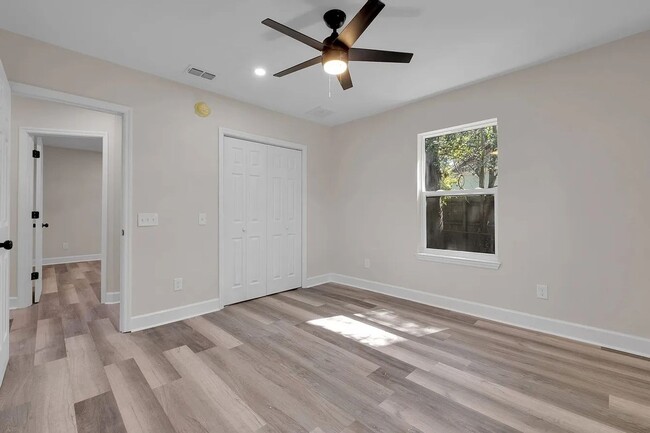 Photo - 2034 Harold Ct