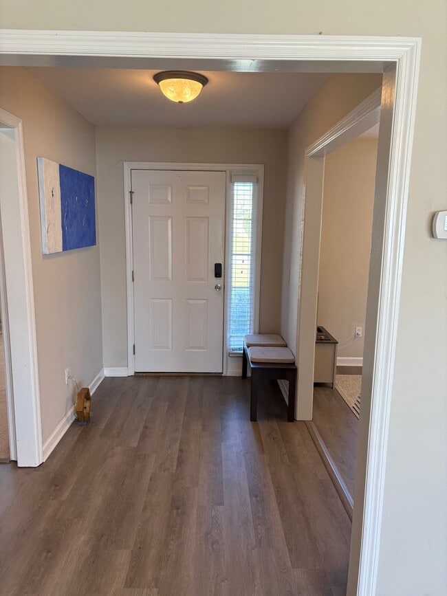 Photo - 212 Hannah Rd