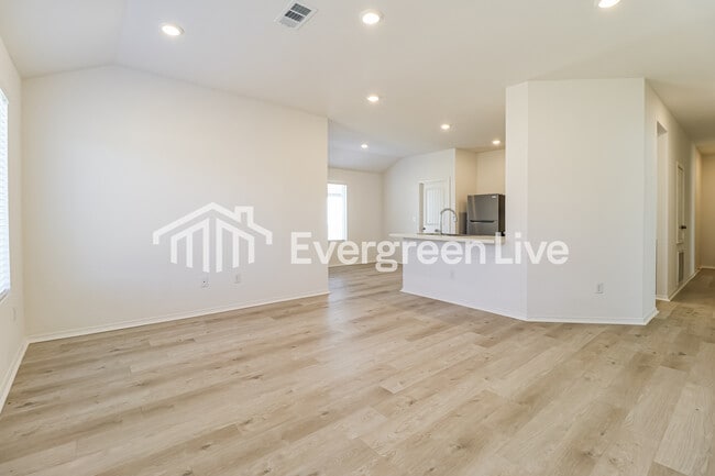 Photo - 106 Jasmine Ct