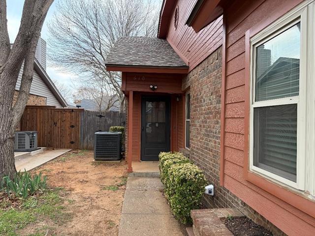 Photo - 610 Canterbury St