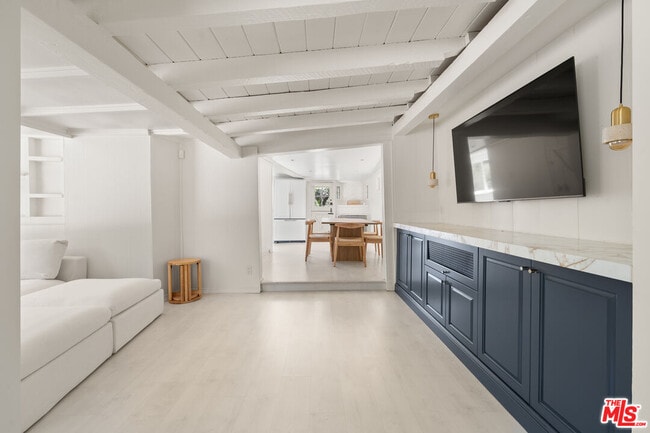 Photo - 8301 Lookout Mountain Ave