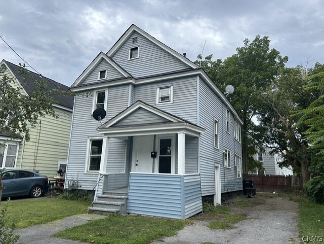 Photo - 322 Hatch St