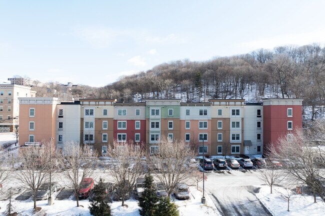 Photo - College Suites at City Station South