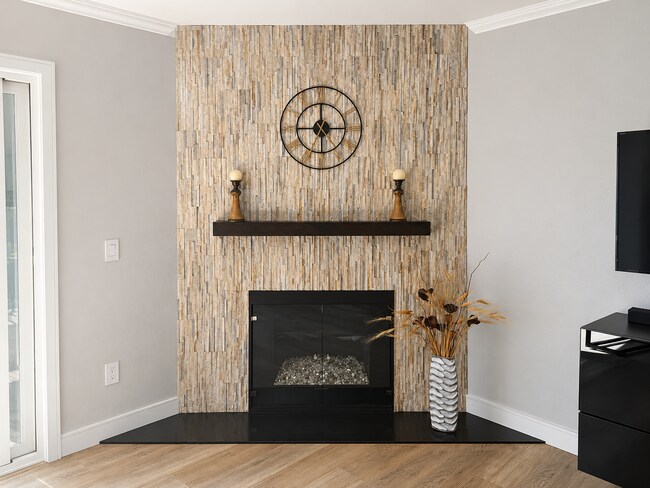 424 Oak St Unit 121