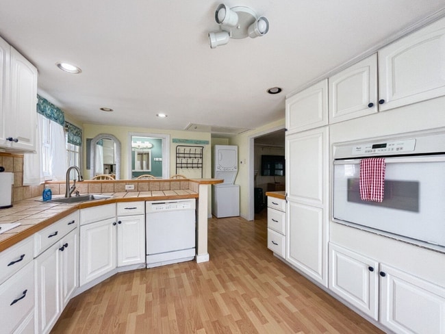 Photo - 21 Fuller Acres