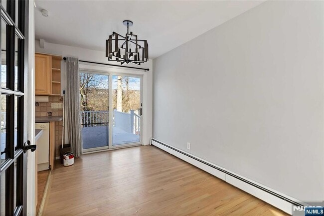 Photo - 9 McKinley Pl