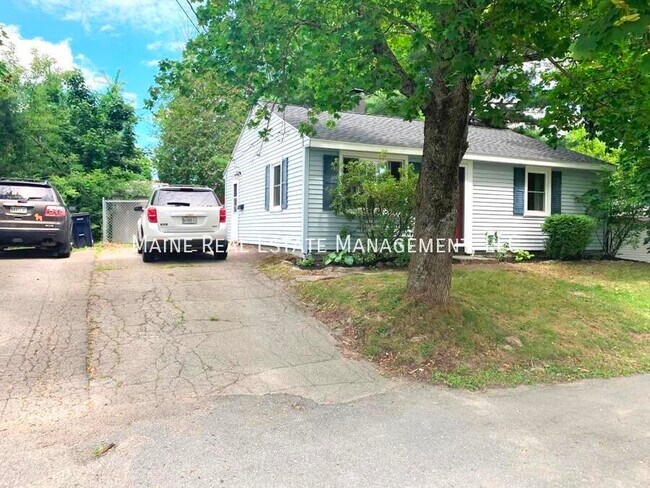 Photo - 111 Falvey St