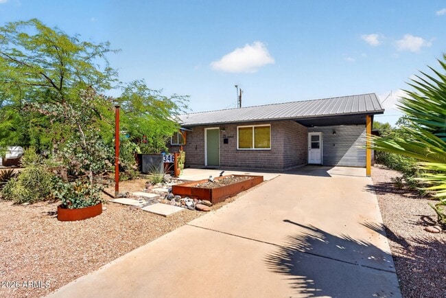 Building Photo - 346 E Papago Dr