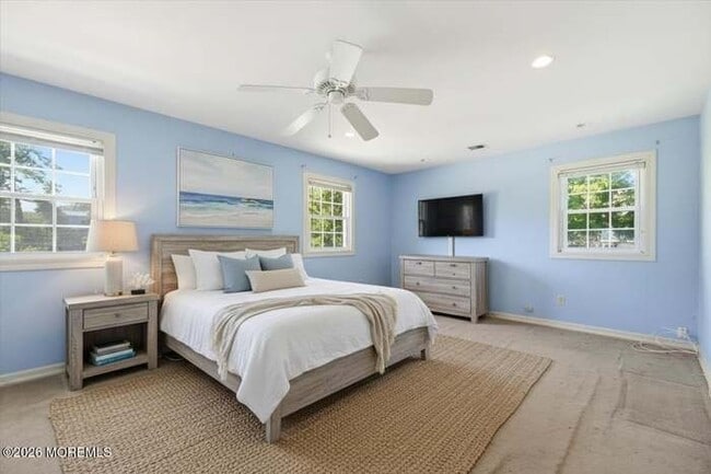 5 Morey Ln
