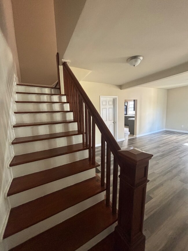 Photo - 1515 8th St SE