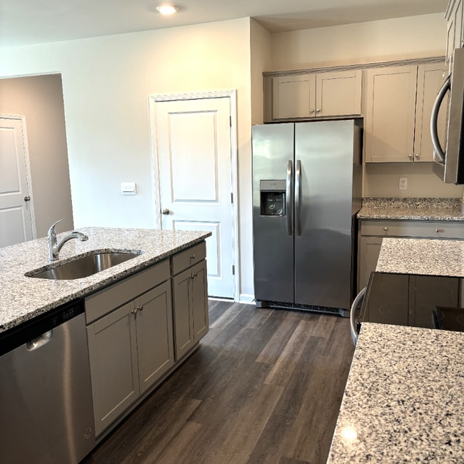 Photo - 100 Kelsey Ct