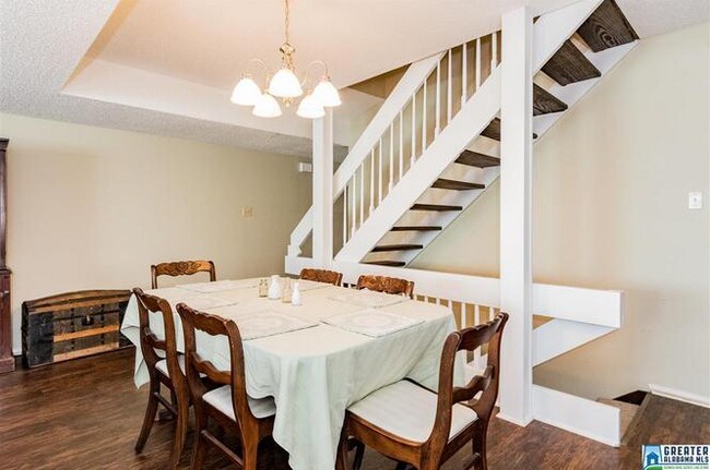 Photo - 101 Running Brook Rd