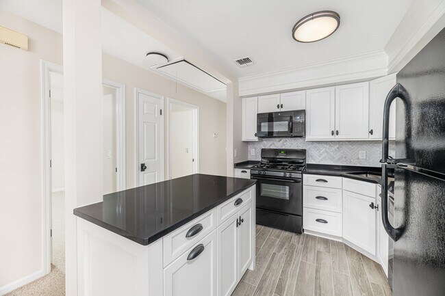 Photo - 177 Stonyridge Dr Unit Stoney's Pad