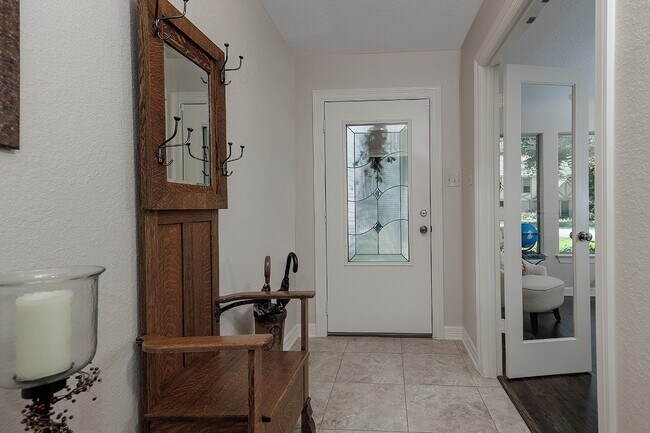 Photo - 4 Postvine Ct