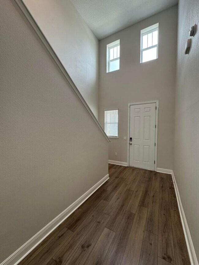 Photo - 4/2.5 in Links Terrace