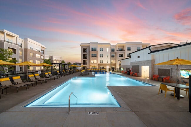 Building Photo - Abberly Royal Creek Apartment Homes