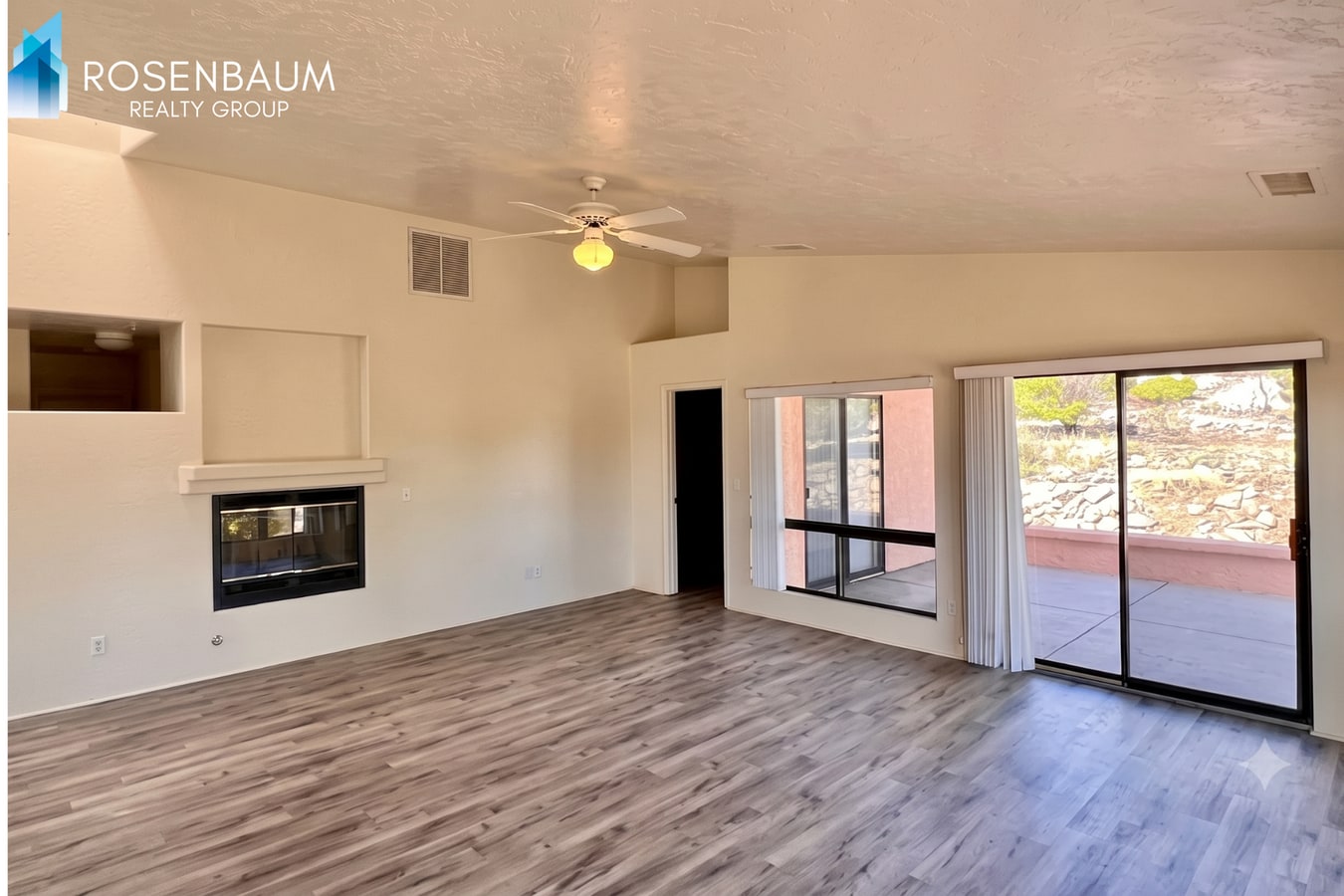Photo - Beautiful 3-bedrooms, 2-baths home in Prescott!