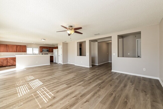 Photo - 9016 Redtail Dr