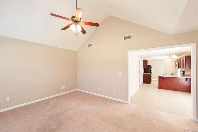 6317 Burbank Crossing Loop