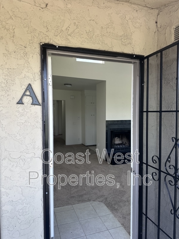 Building Photo - 4377 W Point Loma Blvd Unit A Rental