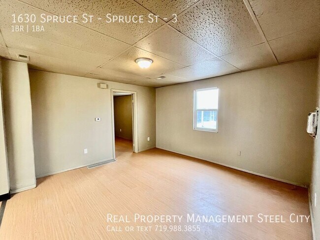 Photo - 1630 Spruce St Unit 3