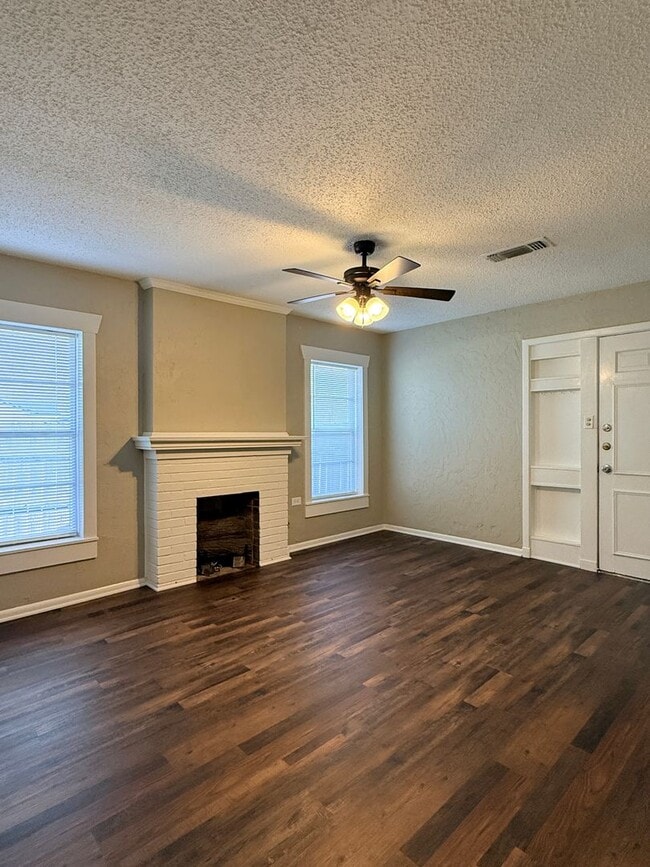 Photo - 2500 Taylor St Unit 2500 Taylor A