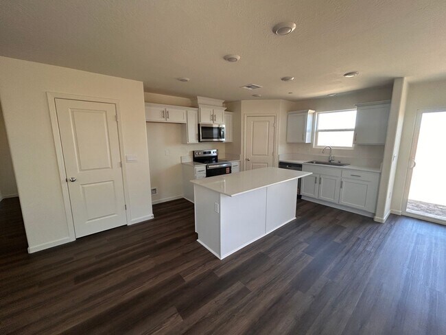 Photo - West Hanford with Solar, 3 bedroom, 2 bath