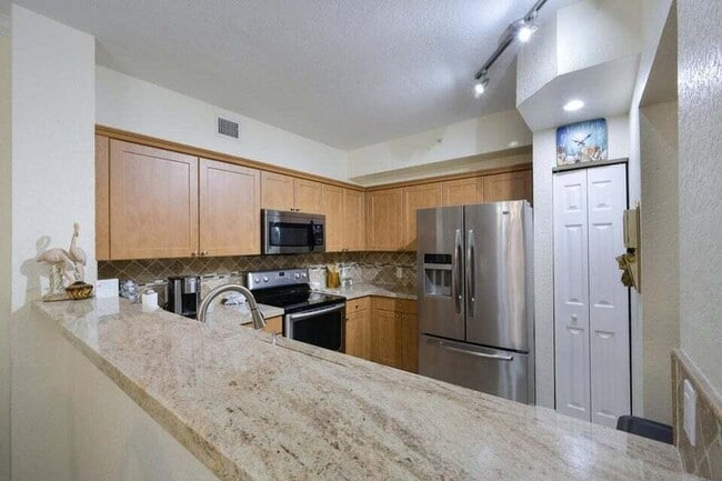 Photo - 1805 N Flagler Dr Unit 1805 N Flagler Drive 107