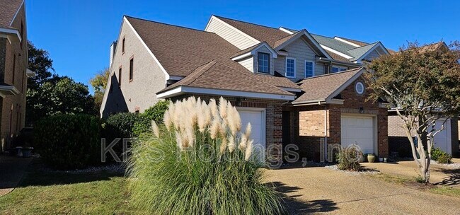 Photo - 122 Genoa Dr