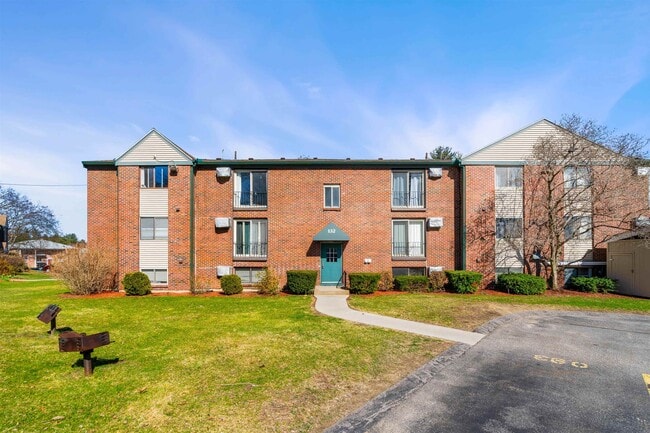 Building Photo - 132 English Village Rd Unit 304