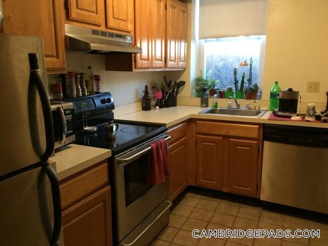Building Photo - 1622 Massachusetts Ave Rental