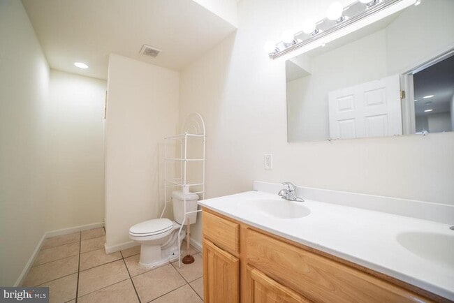 Photo - 1836 N 16th St Unit 2