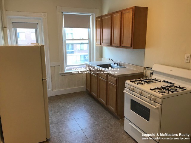 Photo - 15 Mount Hood Rd Apartments