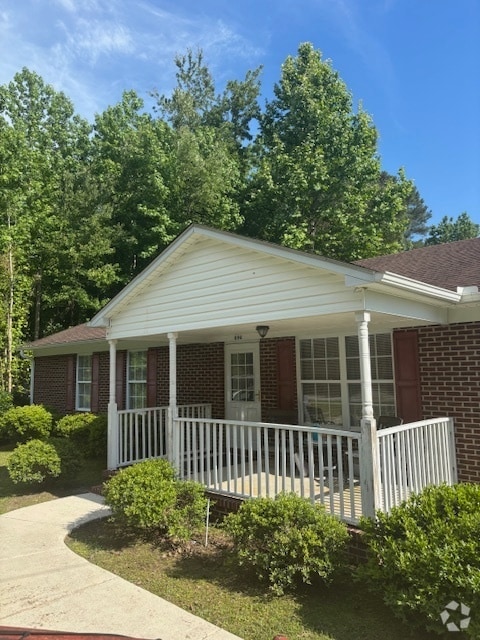 Building Photo - 894 New Rd Rental