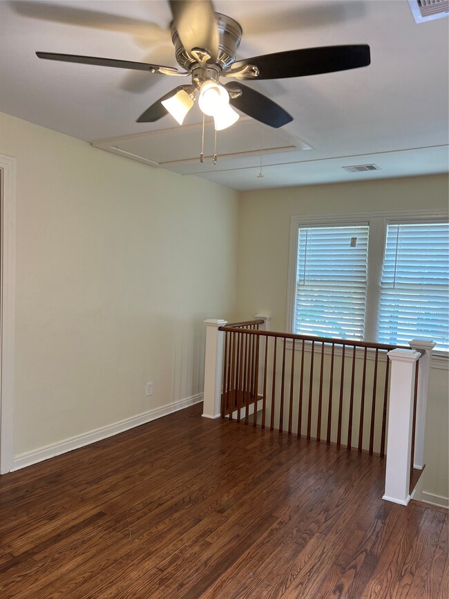 Photo - 1212 Postoffice St