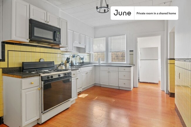 Photo - Room in Shared 6 bed/1.5 bath home Unit E