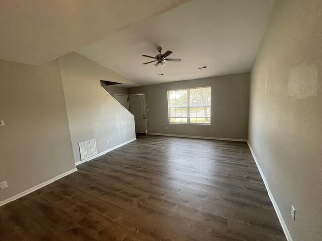 Photo - 1421 Risen Star Ct